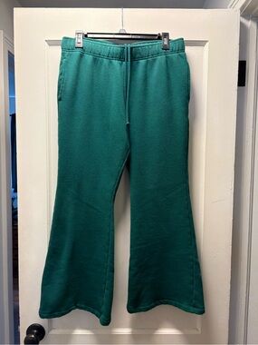 Woman’s Wild Fable Sweatpants
